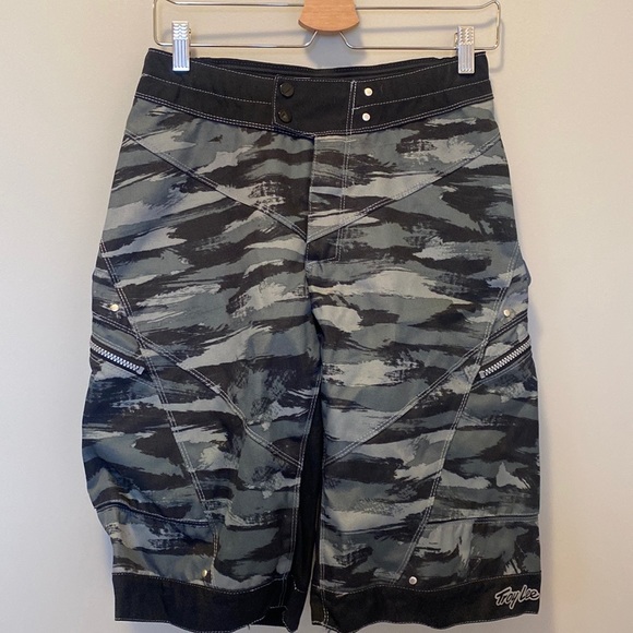 BMX Bike Shorts - Picture 1 of 7